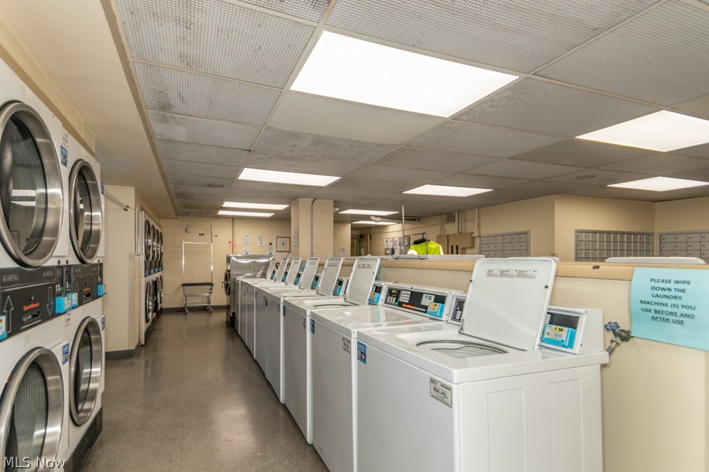 Lake House Condo - Residential