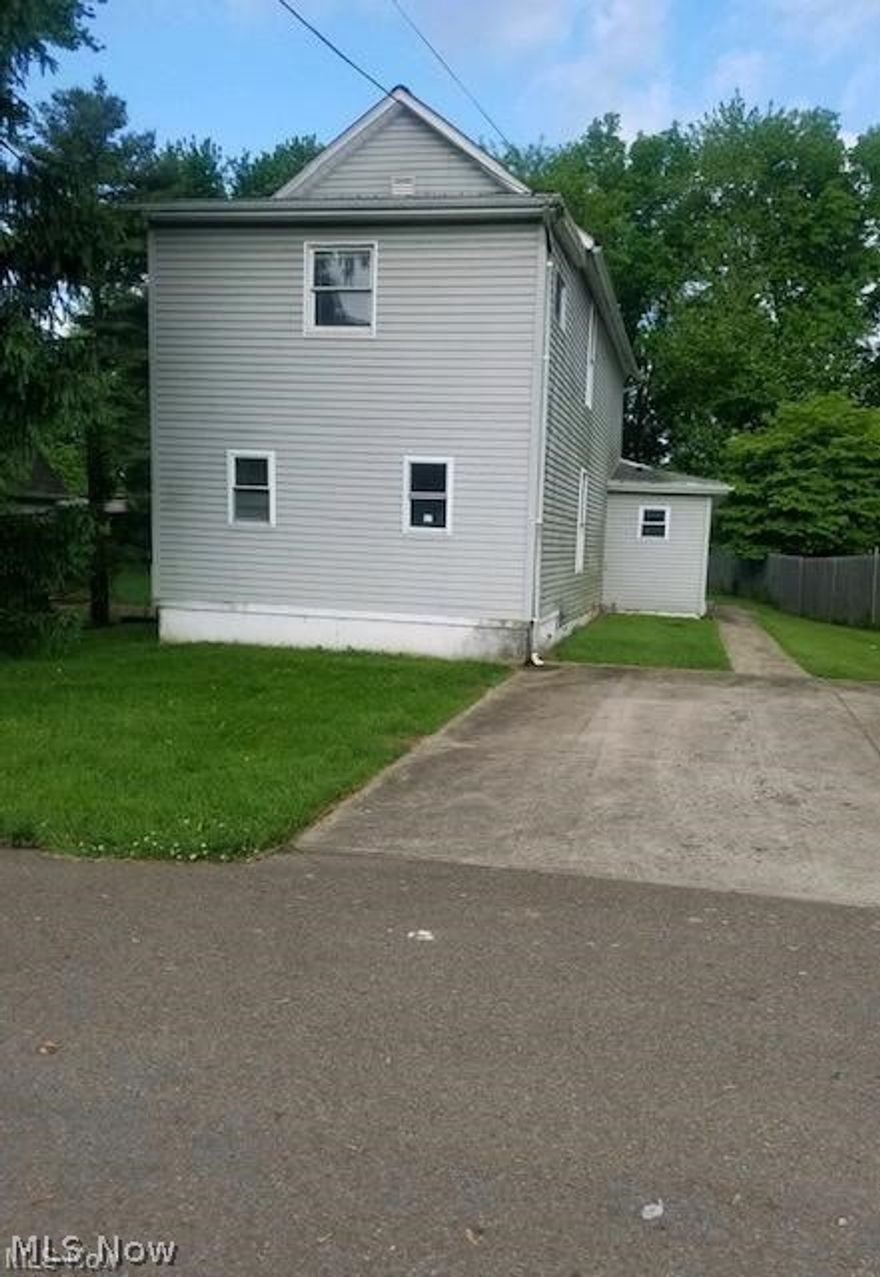 Three bedroom, 1 bath home. Main floor laundry, bedroom and bath. Partially remodeled, it has potential! Garage is on a separate parcel and does not convey with this home. This is a Fannie Mae Homepath Property. If buyer is going to occupy the home then offer must include owner occupant certification. Agents, please read Broker remarks