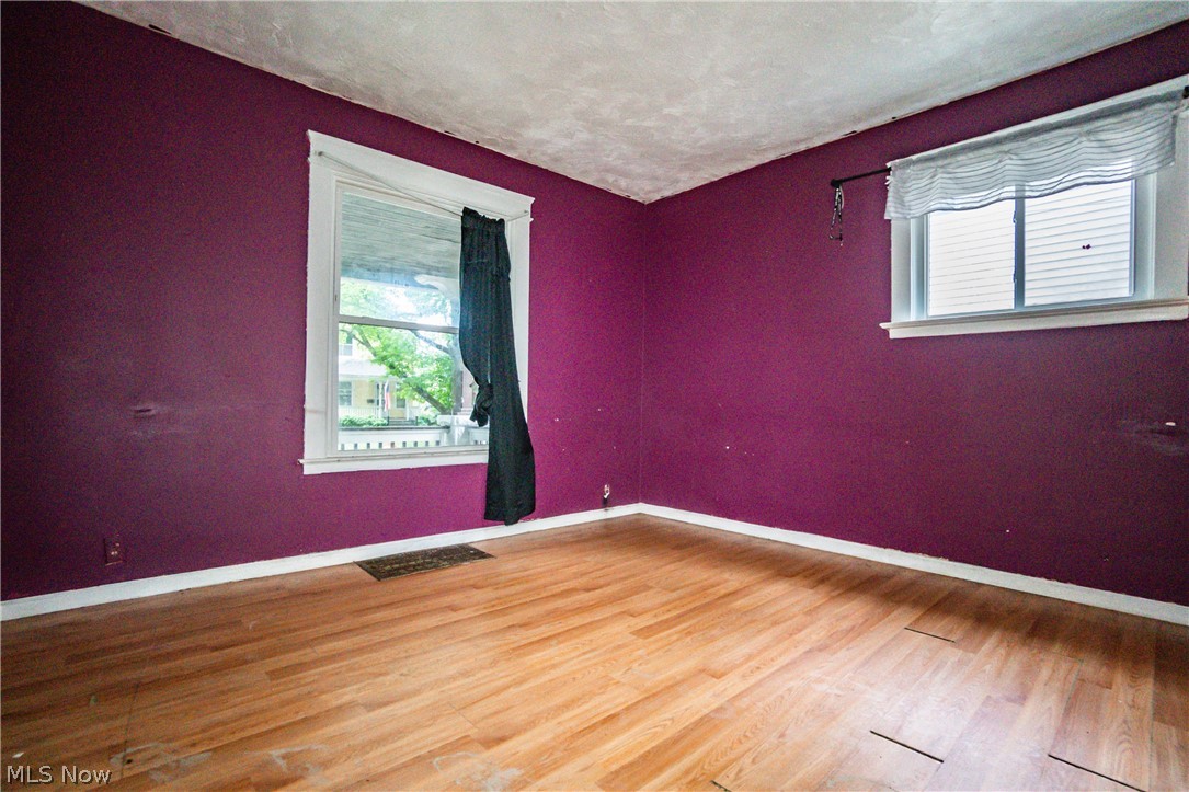 Elizabeth & Roland Pletschers - Residential