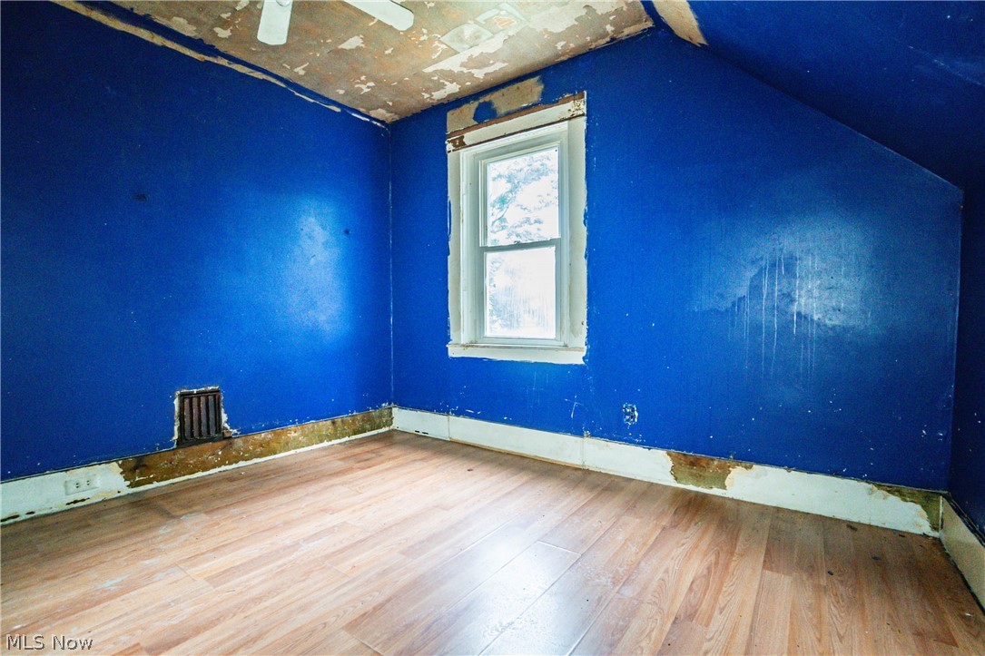 Elizabeth & Roland Pletschers - Residential