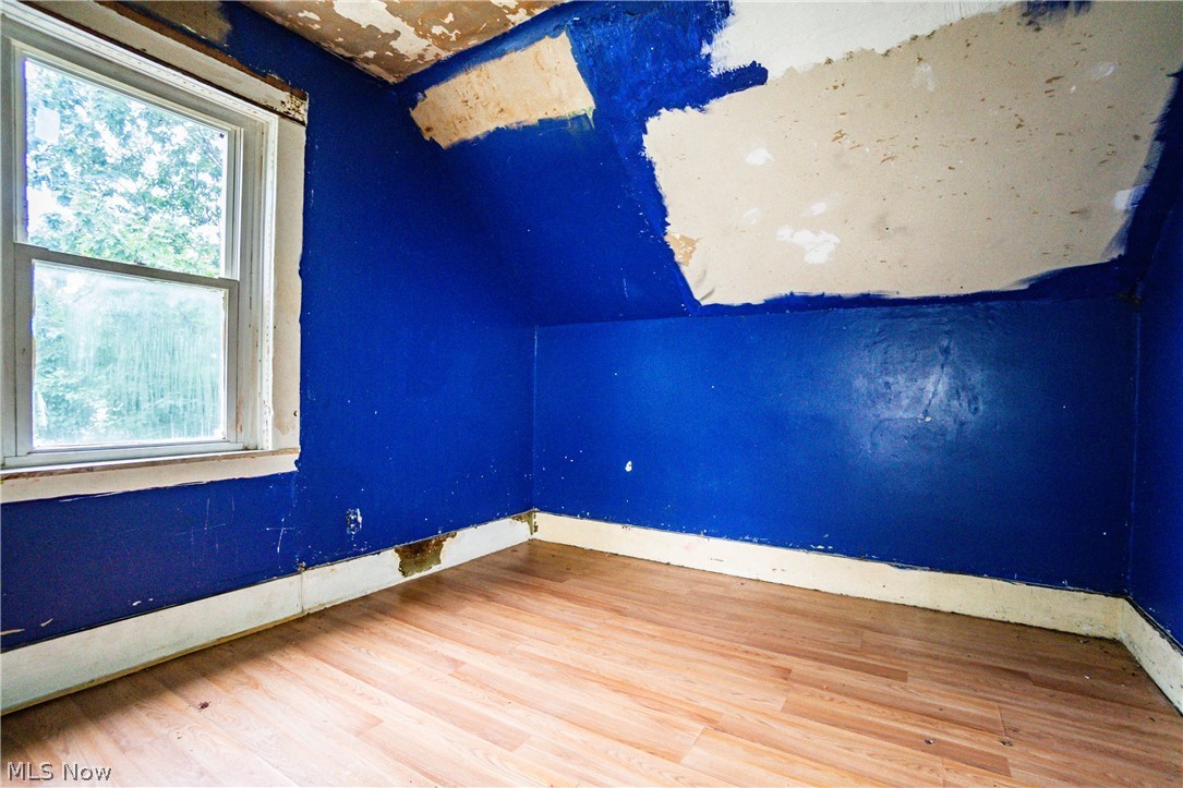 Elizabeth & Roland Pletschers - Residential