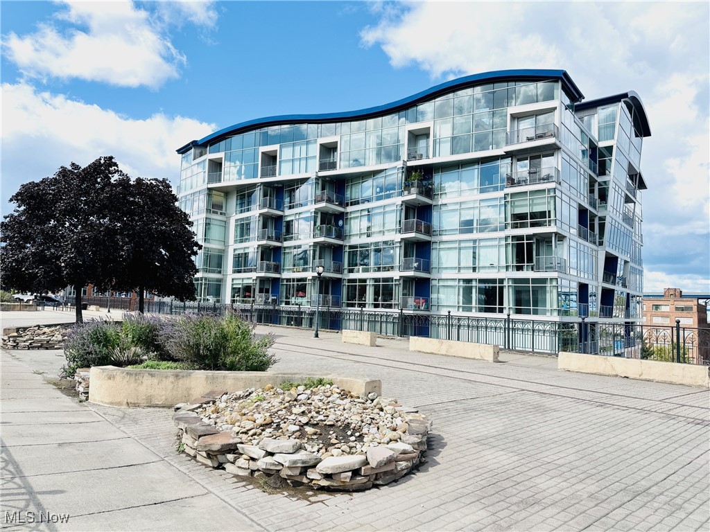 Stonebridge Plaza Condo - Residential Lease