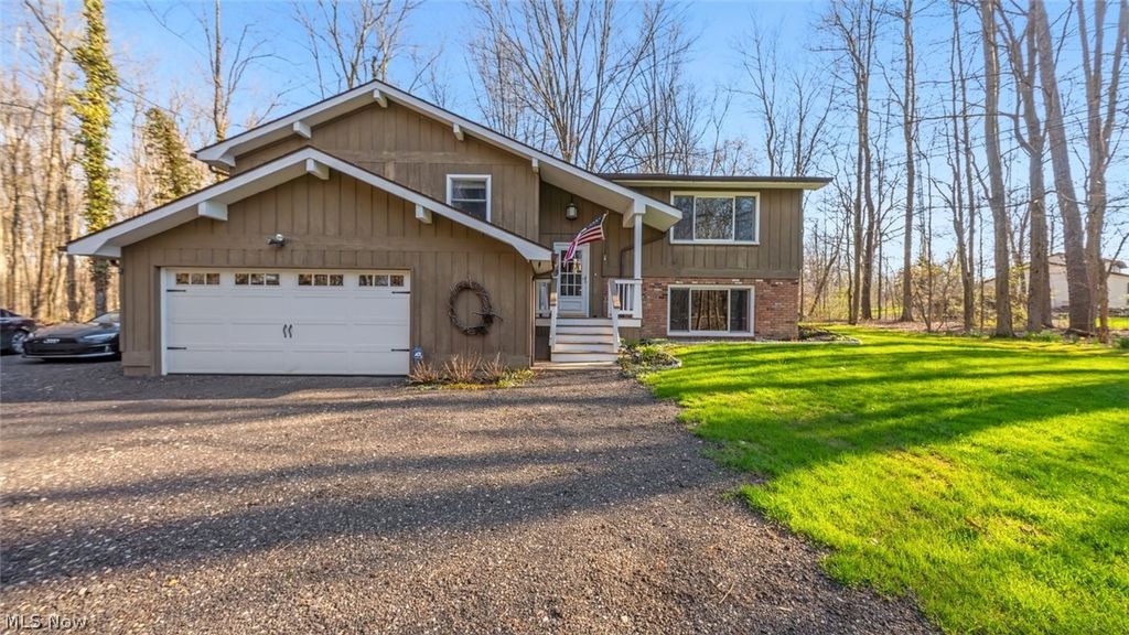 Photo of 9690 Kinsman Road, Novelty, OH 44072 (MLS # 5201249)