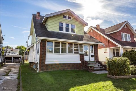 6211 Luelda Avenue Parma OH 44129