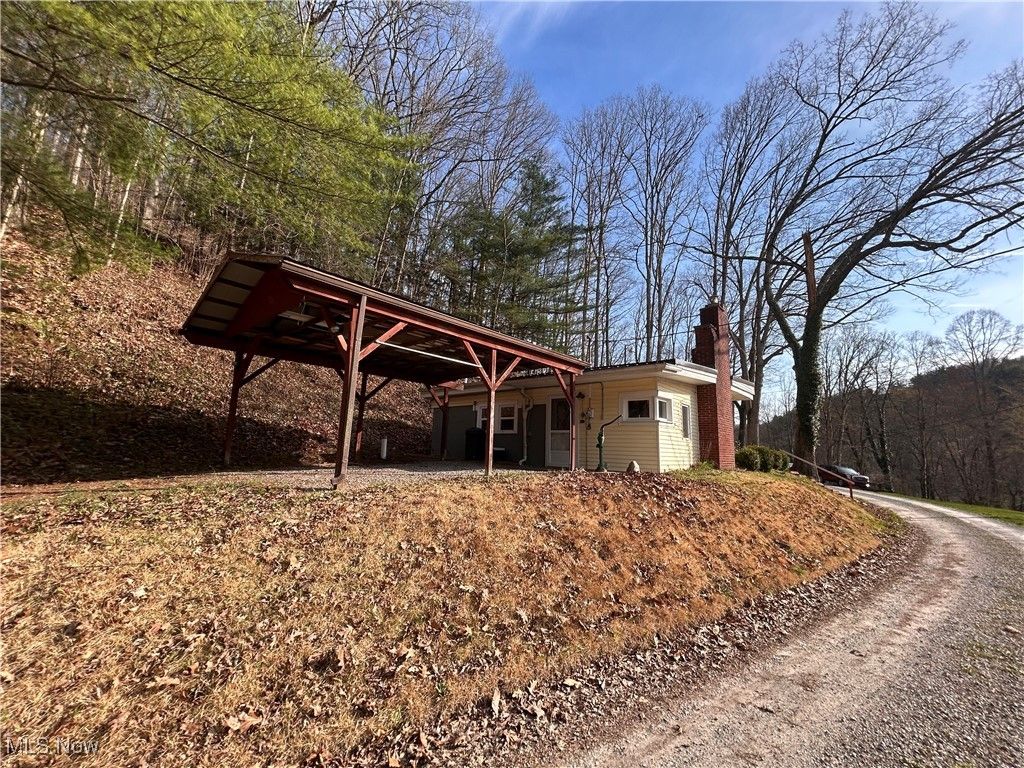 Photo of 31713 Tappan Hills Road, Tippecanoe, OH 44699 (MLS # 5168604)