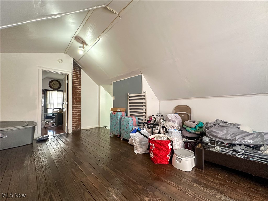 Bonnie Brae - Residential