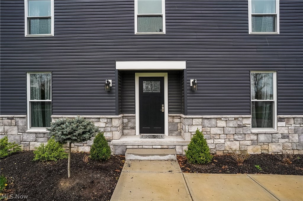 Photo of 5433 Fleetwood Avenue NW, Canton, OH 44718 (MLS # 5223053)