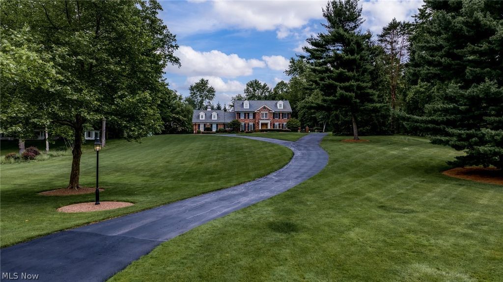 Photo of 17221 Sagamore Road, Walton Hills, OH 44146 (MLS # 5201166)