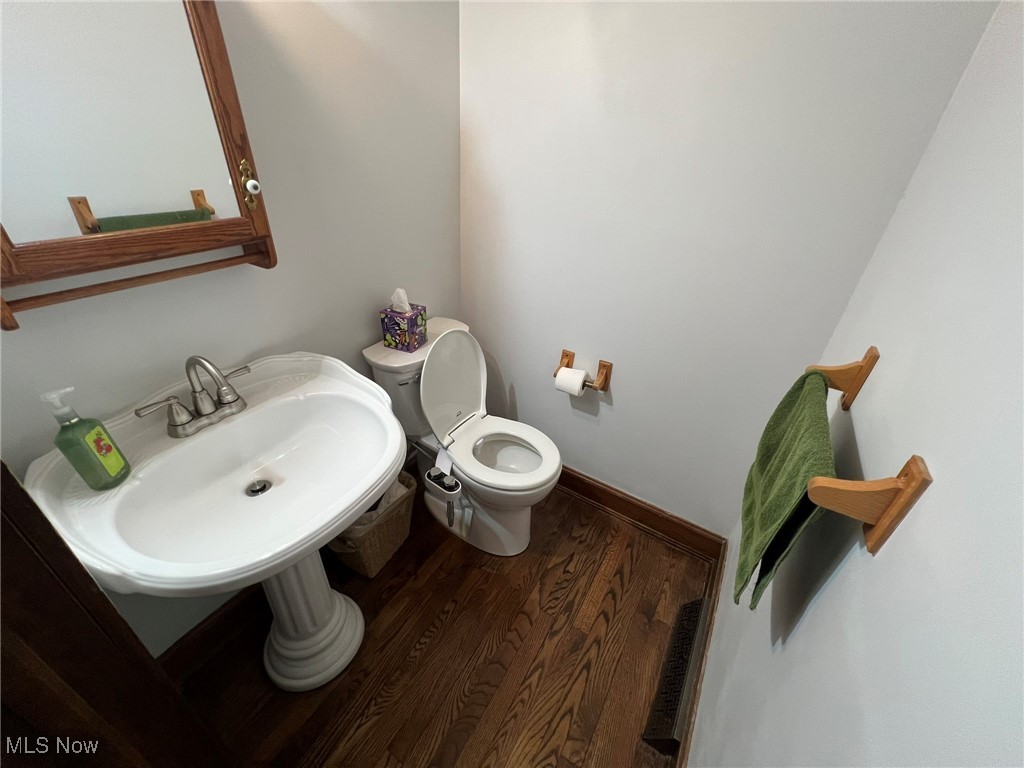 6581 Newhouse Court, Mentor, Ohio image 38