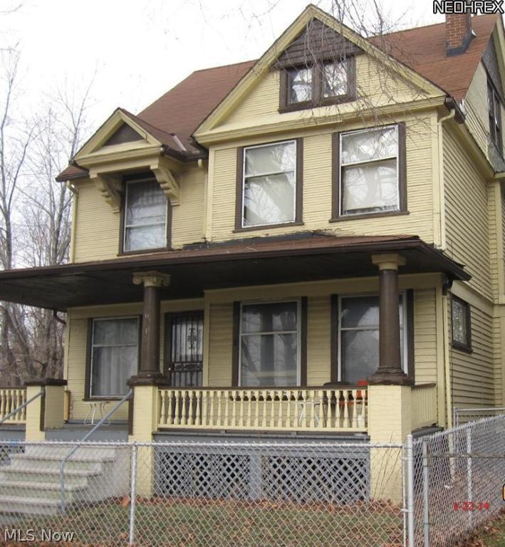 spacious rooms, Large Home needs some work and updating. 13 Room Home! Property is being sold As-Is and subject to HUD Guidelines 24.CFR.125