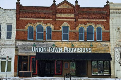 422 Broadway Avenue Lorain OH 44052