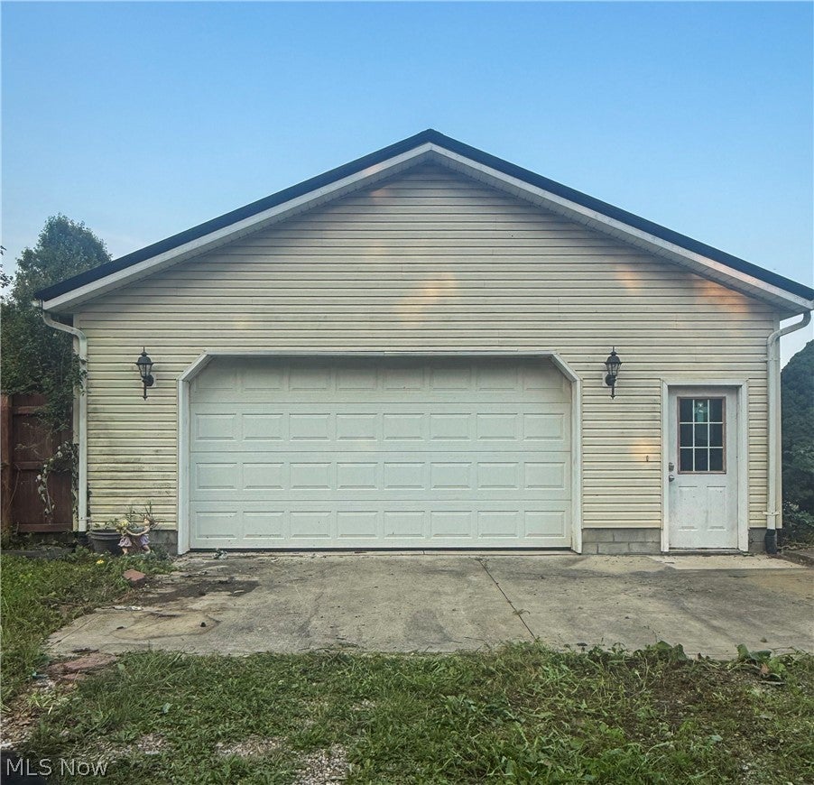 412 Lattimer Road W