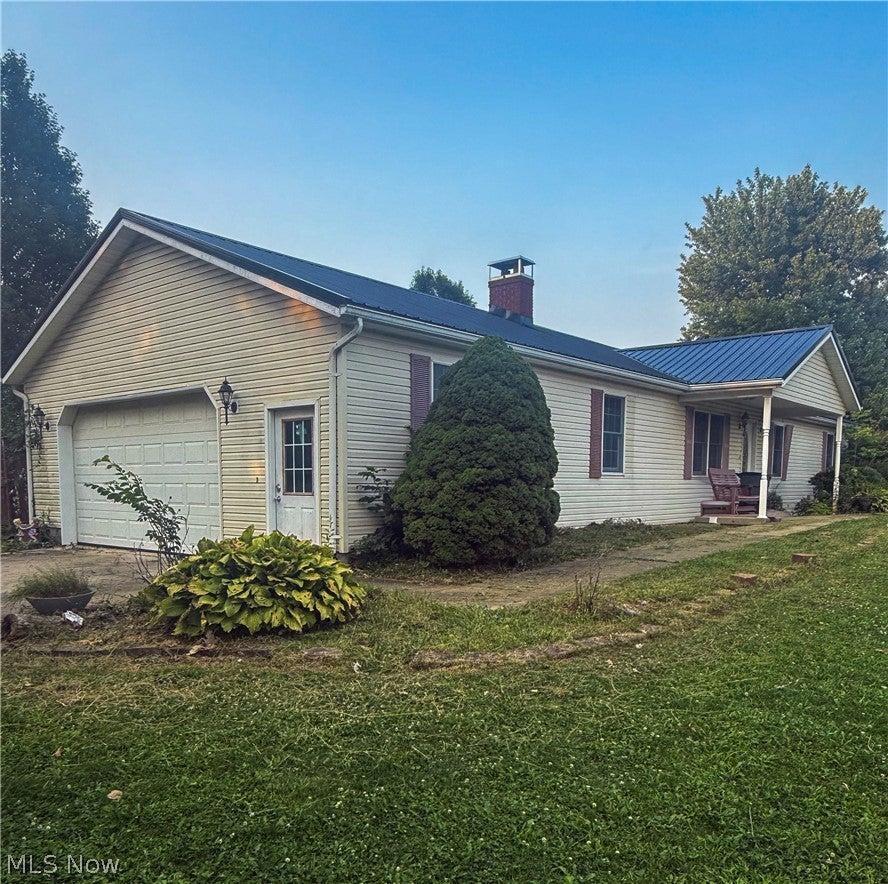 412 Lattimer Road W