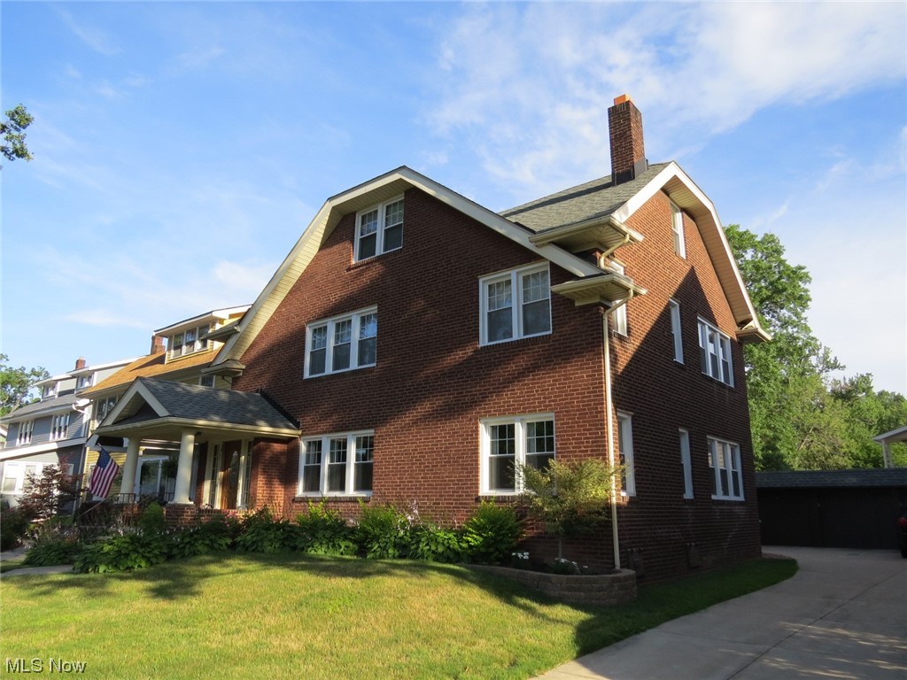 Theodore Kundtz - Residential Lease