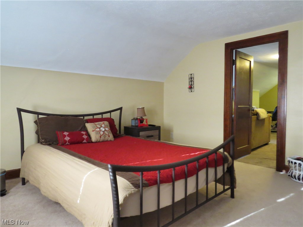 Theodore Kundtz - Residential Lease