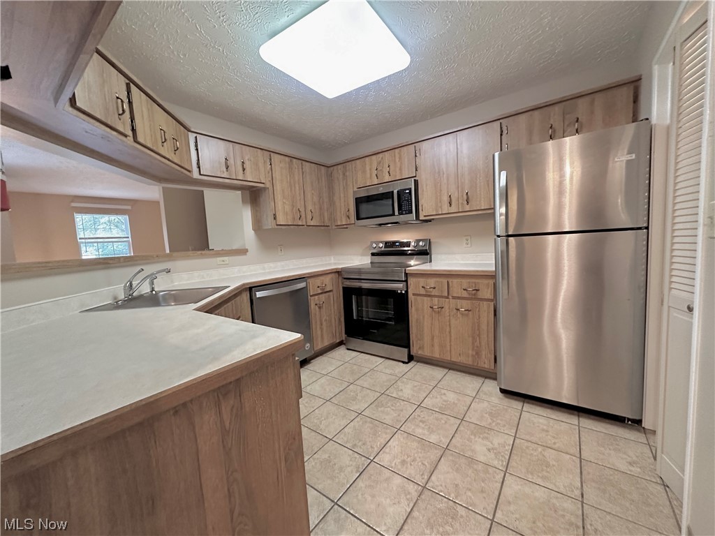 Estates I Condo - Residential