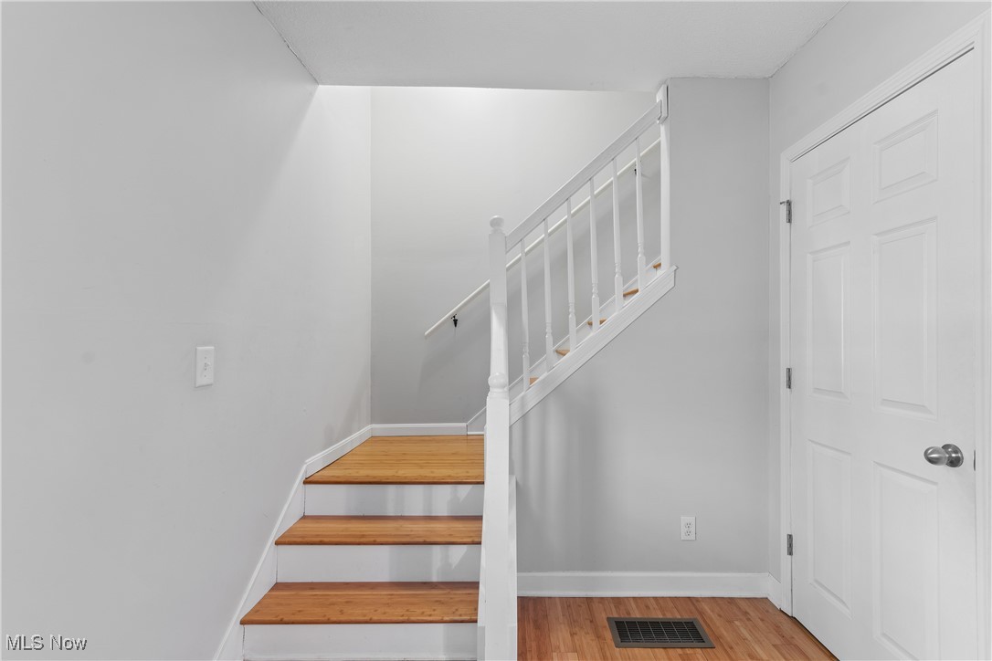119 W Paradise Street, Orrville, Ohio image 16