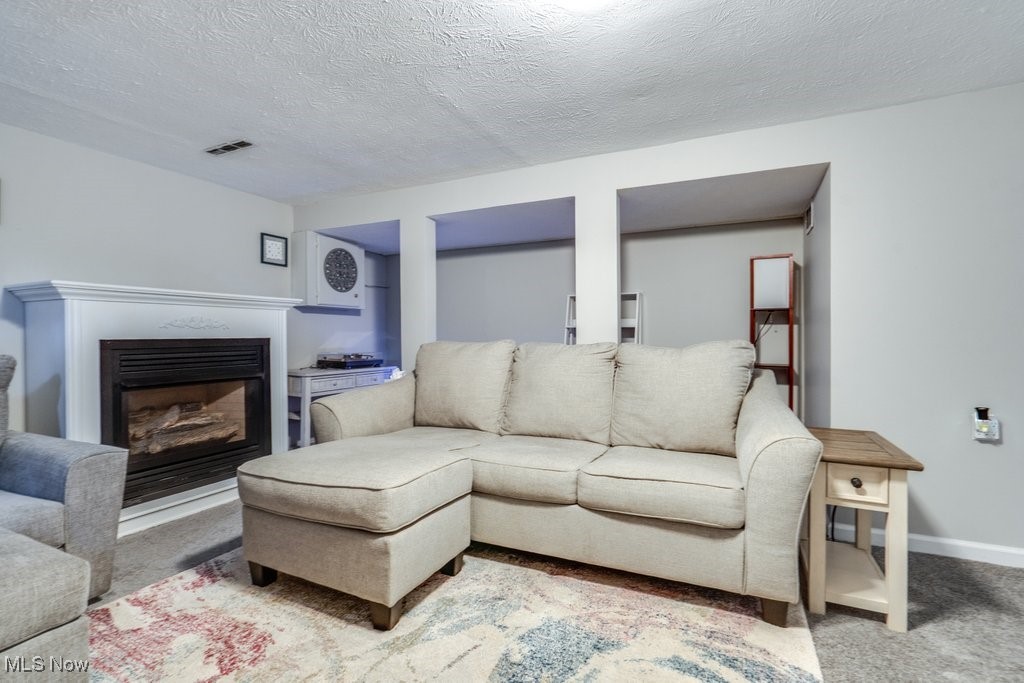 Hiwood Heights - Residential