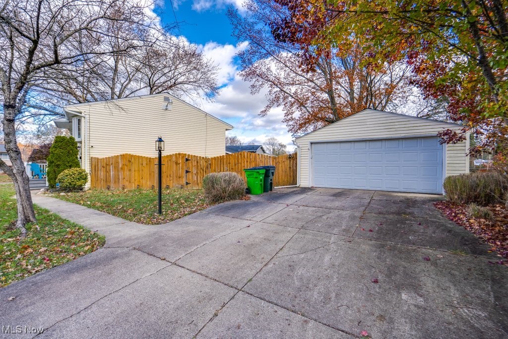 Hiwood Heights - Residential