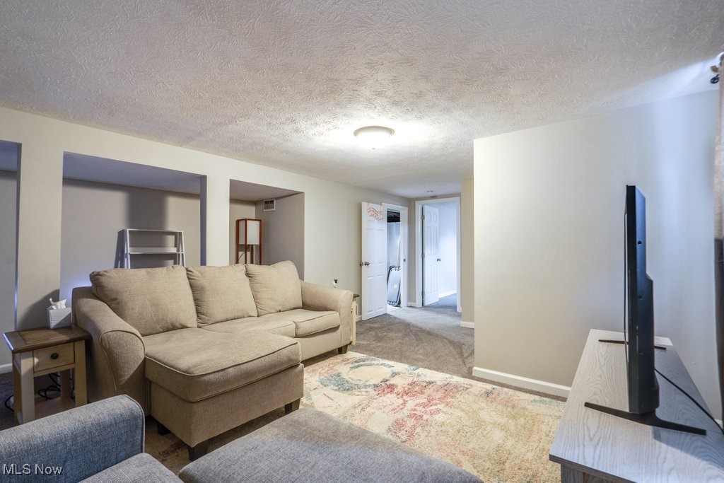 Hiwood Heights - Residential