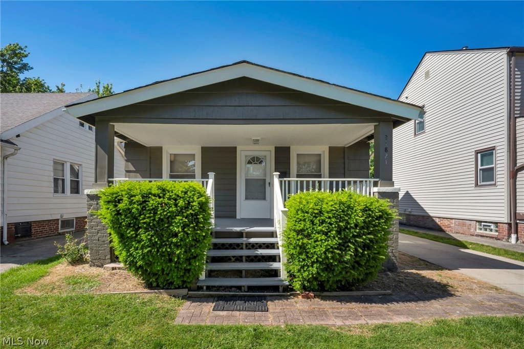 Photo of 21821 Wilmore Avenue, Euclid, OH 44123 (MLS # 5215810)
