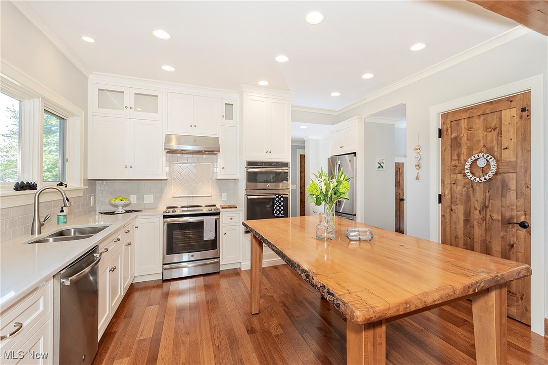 Congress Lake Club - Residential