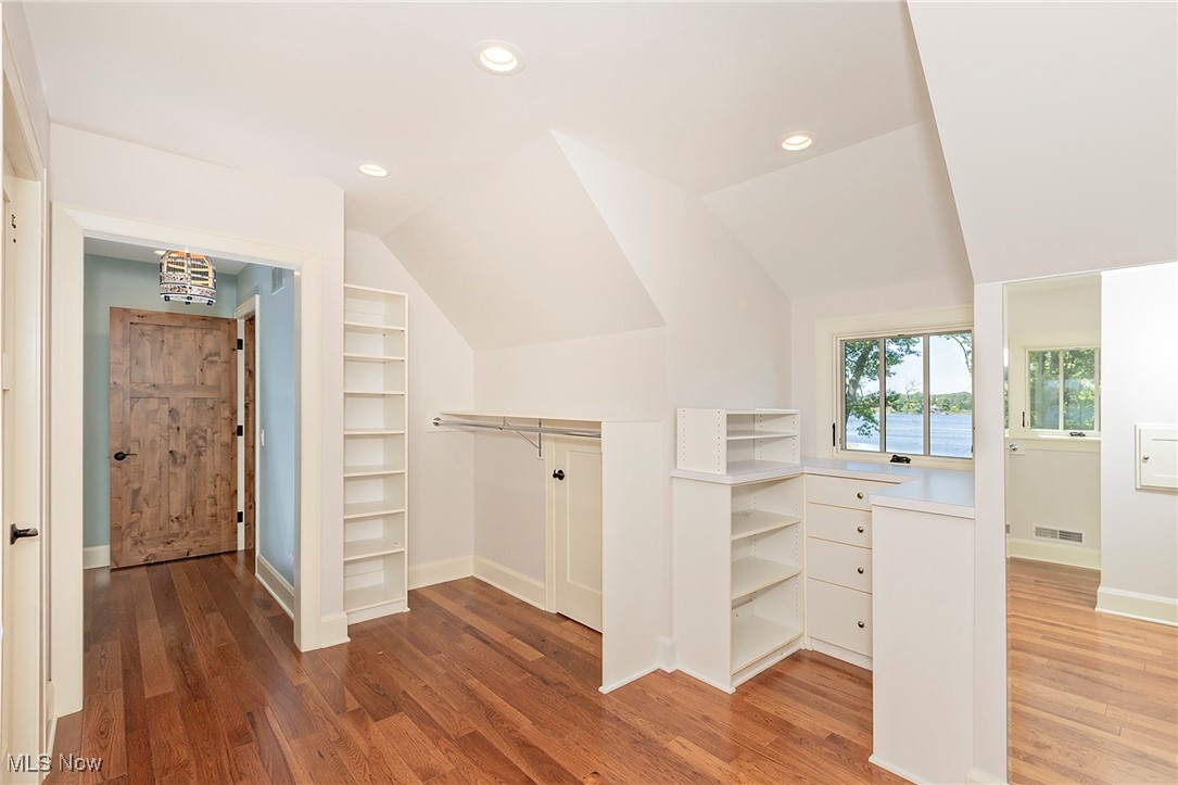 Congress Lake Club - Residential