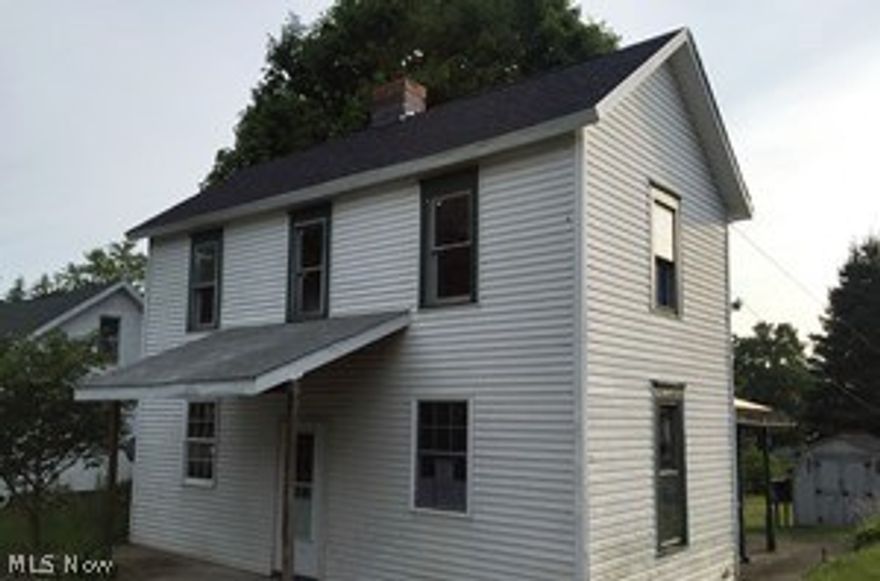 Small town living, nice level lot and out building, large kitchen area first floor laundry area. Payments cheaper than rent. 
Selling in as is  condition with no warranty or guarantees.HUD Case # 413-464797.
Property is UI (uninsurable for FHA) great home for 203k re hab loan.