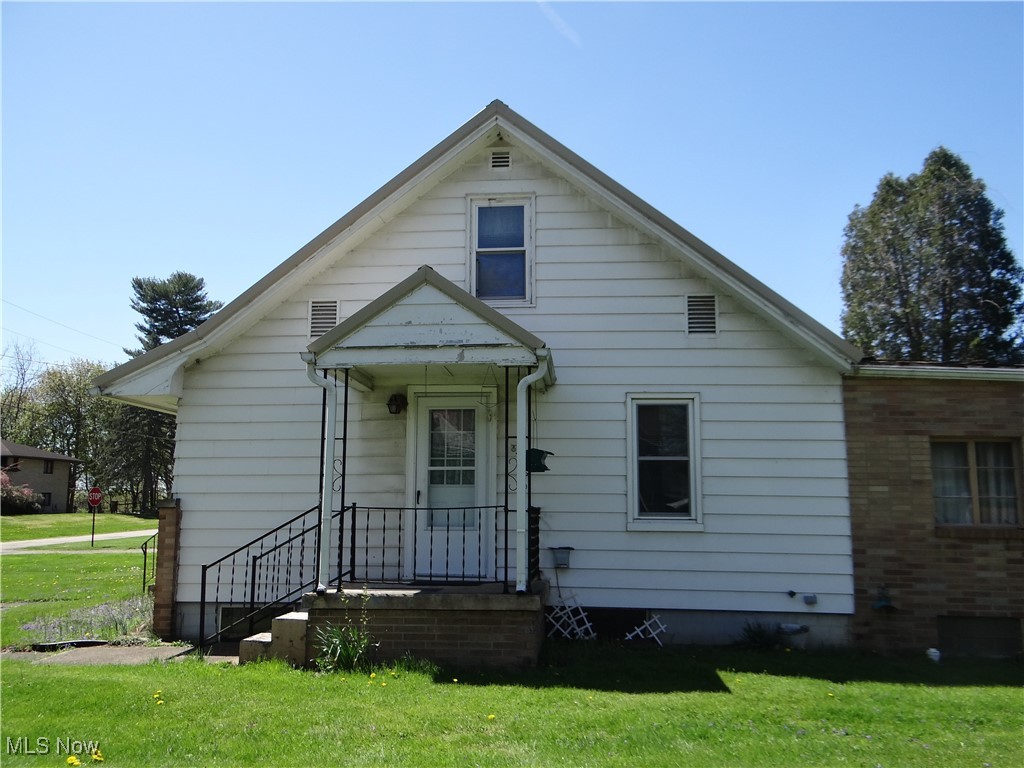 221 W Wood Street, Malvern, Ohio image 4