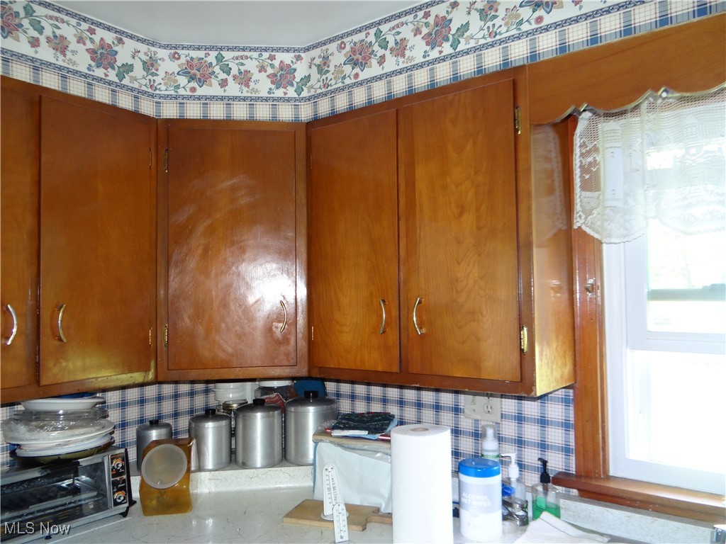 221 W Wood Street, Malvern, Ohio image 11