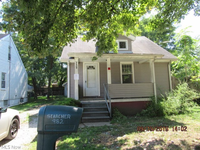 Bungalow Design with Large Detached Garage. Full Basement and Attic. Needs some updating and Cosmetics, not bad!!! Great opportunity for an owner occupant or Addition to your Investment Portfolio. Property is to be Sold AS-IS with all Faults and any/all remaining contents, if any. Buyer is responsible for due diligence in researching all taxes, assessments, and any other to include intended end use with appropriate authority. Seller does not pay for inspections, warranties, repair, surveys. Agents see broker remarks for Offer instructions and requirements. Attachments must be signed and returned with your offer. Buyer assumes any/all violations and resulting compliance required by the SCHD or City Zoning Dept at Buyers own expense, if applicable.