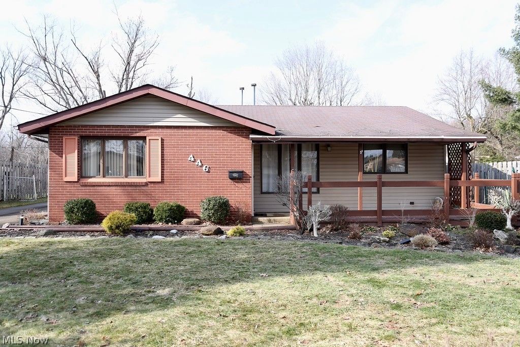 Photo of 446 Redwood Drive, Berea, OH 44017 (MLS # 5187928)