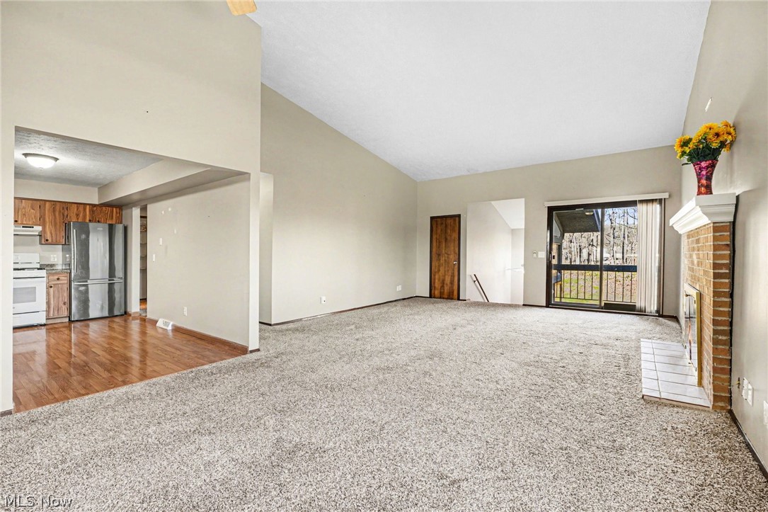 Pipers Ridge Condo - Residential