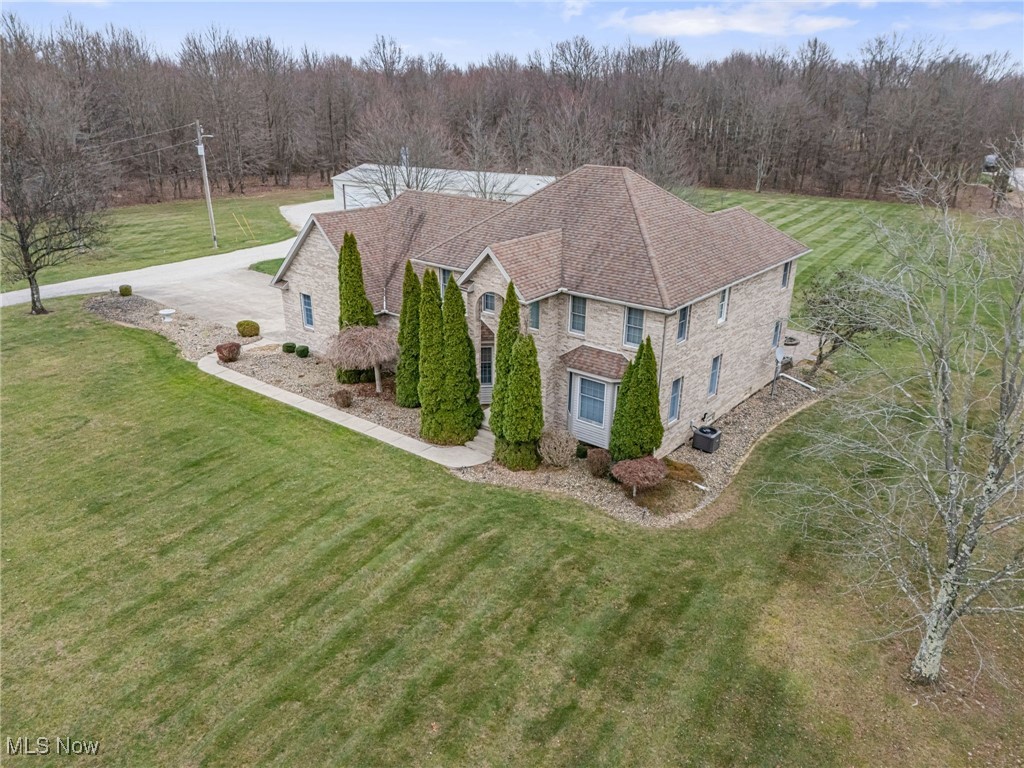 5018 Avalon Road, Carrollton, Ohio image 2