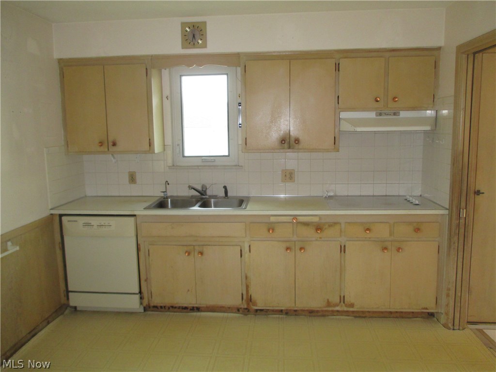 Leslie Ave Resub 01 - Residential