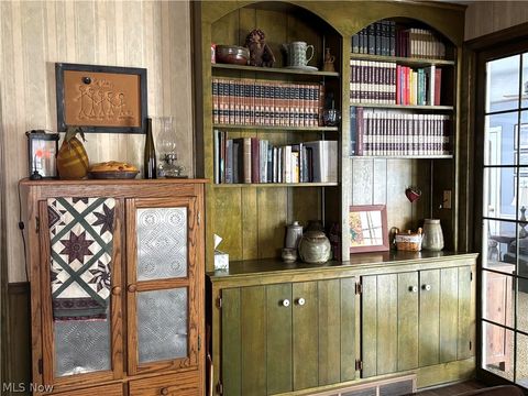 Tiny photo for 383 Edgewood Court, Columbiana, OH 44408 (MLS # 5184505)