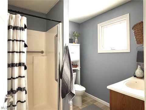 Tiny photo for 383 Edgewood Court, Columbiana, OH 44408 (MLS # 5184505)