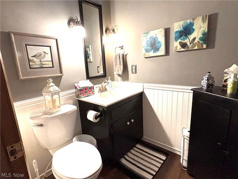 Tiny photo for 383 Edgewood Court, Columbiana, OH 44408 (MLS # 5184505)