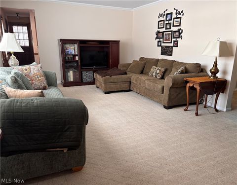 Tiny photo for 383 Edgewood Court, Columbiana, OH 44408 (MLS # 5184505)