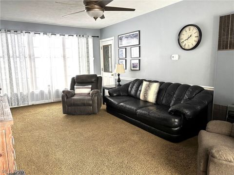 Tiny photo for 383 Edgewood Court, Columbiana, OH 44408 (MLS # 5184505)