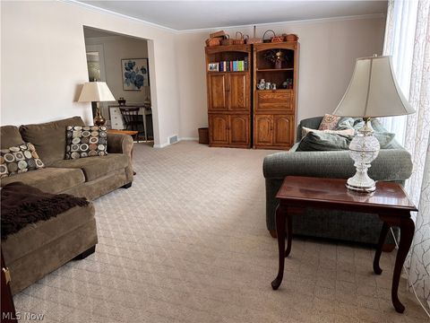 Tiny photo for 383 Edgewood Court, Columbiana, OH 44408 (MLS # 5184505)