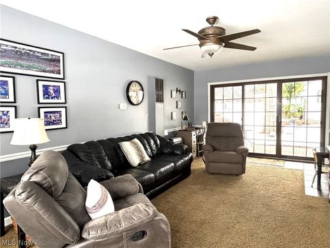 Tiny photo for 383 Edgewood Court, Columbiana, OH 44408 (MLS # 5184505)