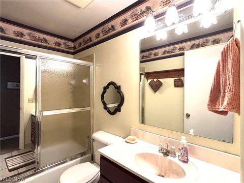 Tiny photo for 383 Edgewood Court, Columbiana, OH 44408 (MLS # 5184505)