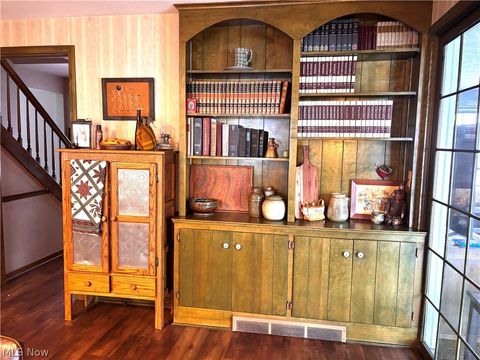 Tiny photo for 383 Edgewood Court, Columbiana, OH 44408 (MLS # 5184505)