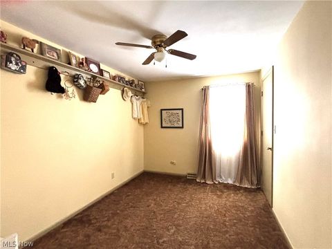 Tiny photo for 383 Edgewood Court, Columbiana, OH 44408 (MLS # 5184505)