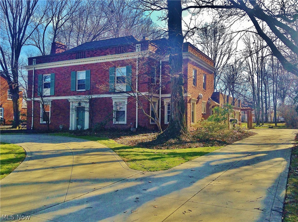 South Shawnee Lake So Circle - Residential