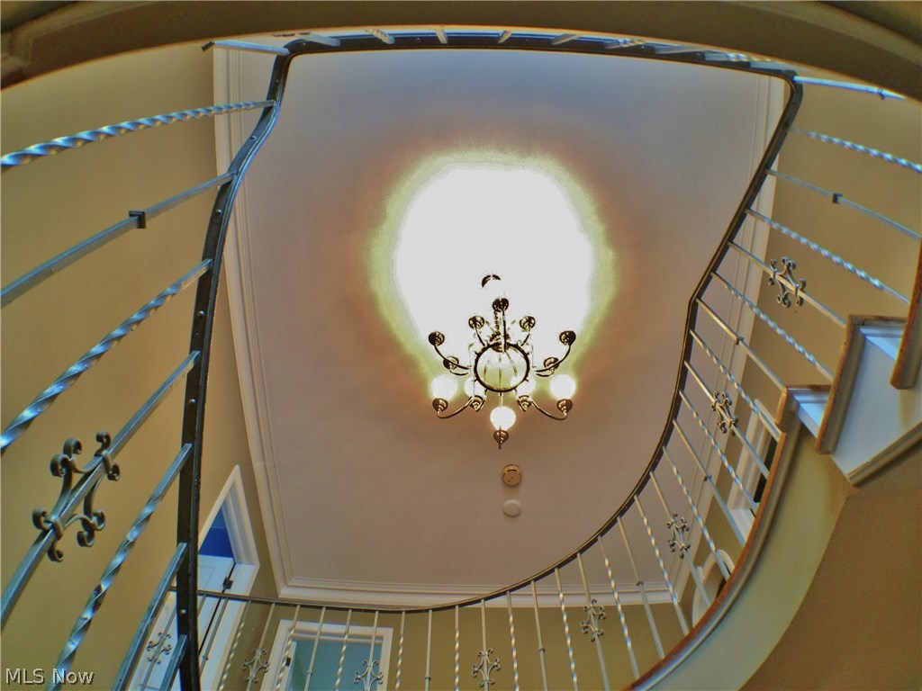 South Shawnee Lake So Circle - Residential