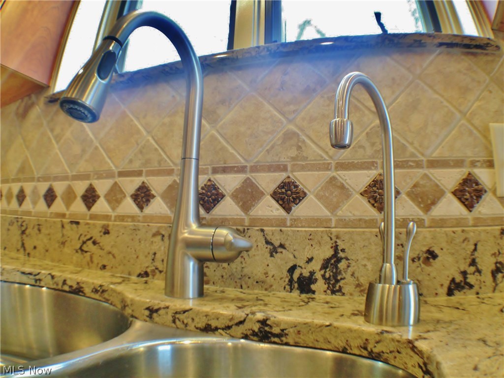 South Shawnee Lake So Circle - Residential