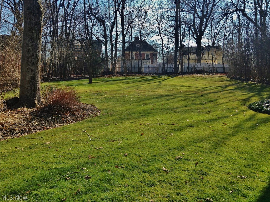 South Shawnee Lake So Circle - Residential