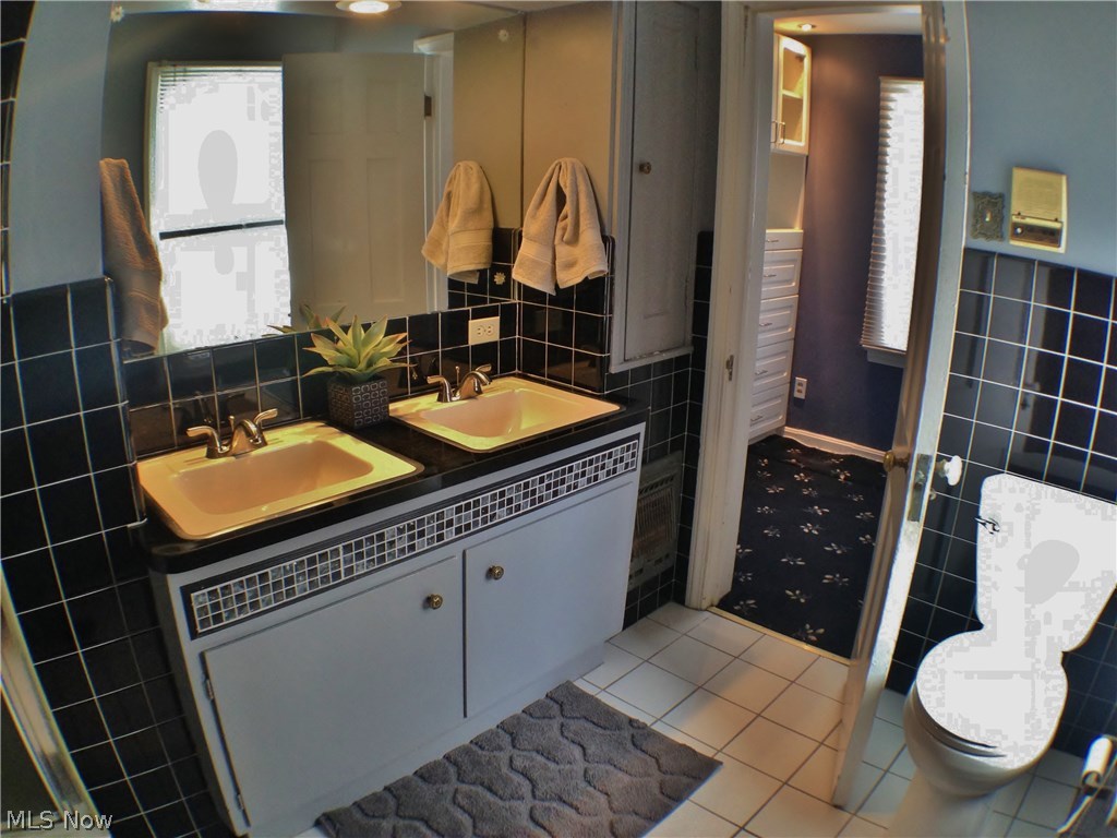 South Shawnee Lake So Circle - Residential